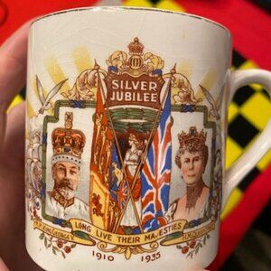 Coffee Mug Celebrating Queen Mary & King George V's  Silver Jubilee from 1935